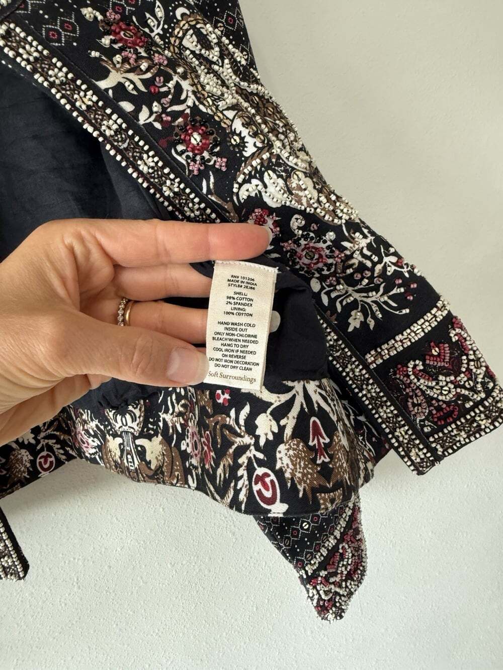 SOFT SURROUNDINGS $140 Mandala Bead Embellished Cropped Jacket Top Size Large - Picture 6 of 8